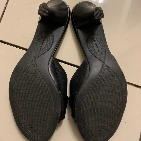 Rockport Women’s Slide ons - Picture 3 of 3